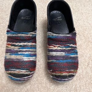 Dansko, coated yarn, pro women’s clogs size 41, excellent condition